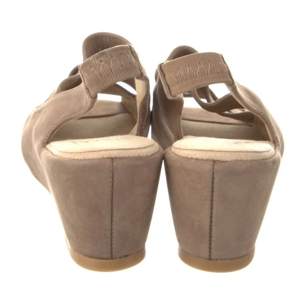 STUART‎ WEITZMAN Suede Wedge Sandals Size 9